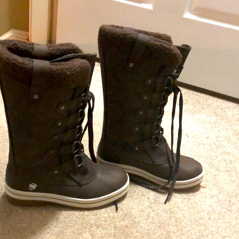 Winter boots